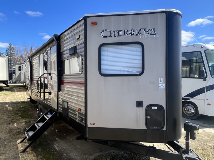 2018 FOREST RIVER CHEROKEE LIMITED 274VFK